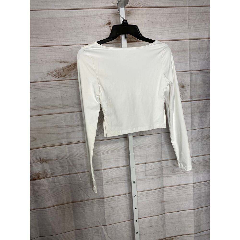New Trendy Queen Women's XS White Scoop Neck Long Sleeve Cropped Top Shirt - Picture 3 of 5